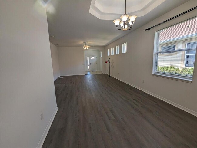Building Photo - 1360 Daryl Dr