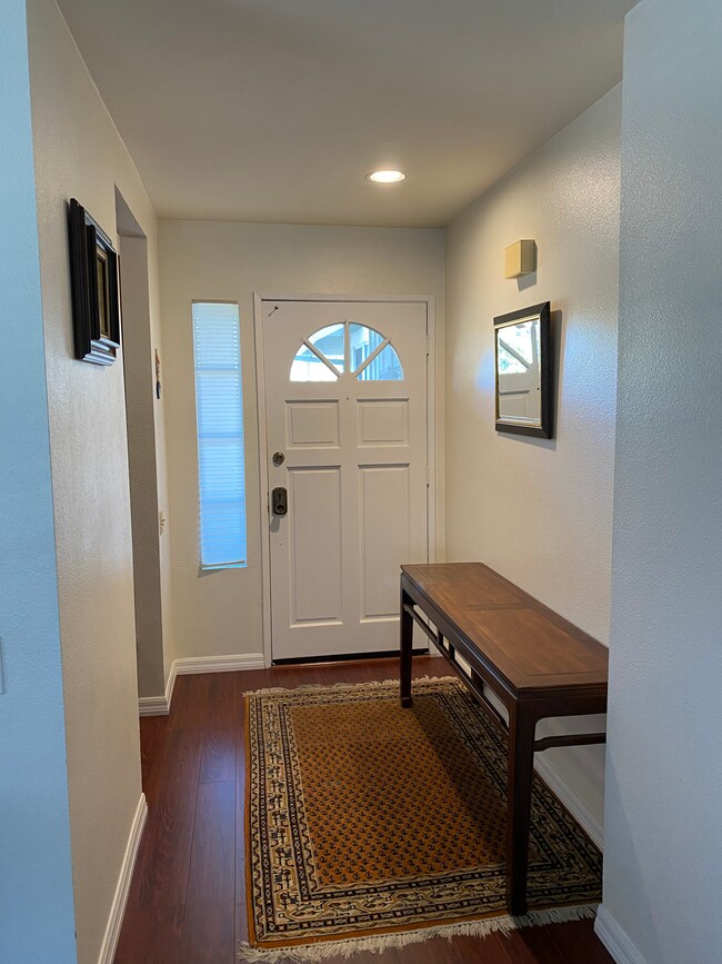 13398 Tiverton Rd Unit Cambria, San Diego, CA 92130 Condo for Rent in San Diego, CA