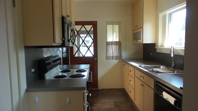 Foto del edificio - 942 2nd St