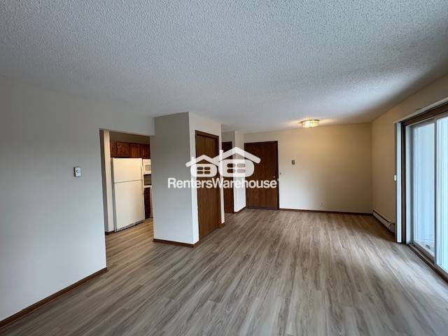 Building Photo - 301 3rd St S