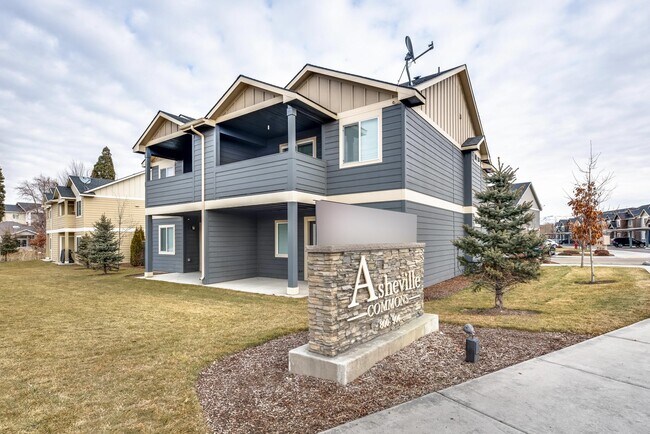 Building Photo - 872 N Maple Grove Rd