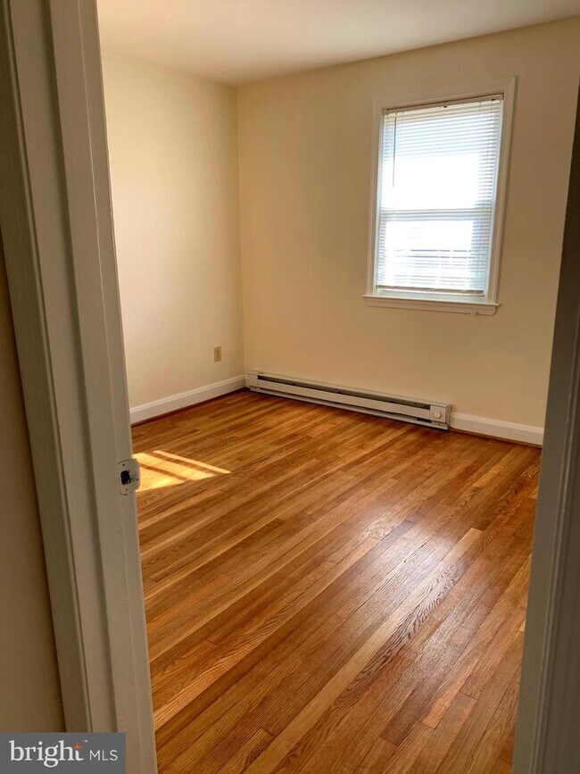 Foto del edificio - 4815 Lindsay Rd