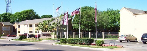 Premier On Woodfair Apartments Houston Tx Apartments Com