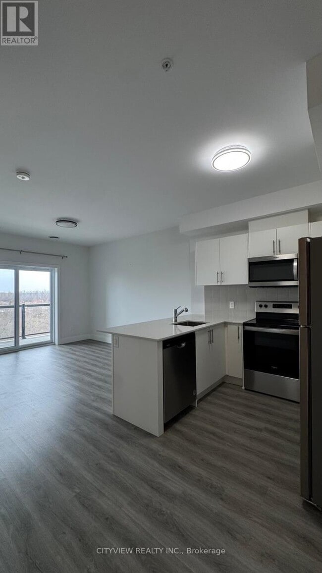 Building Photo - 1000 Lackner Pl