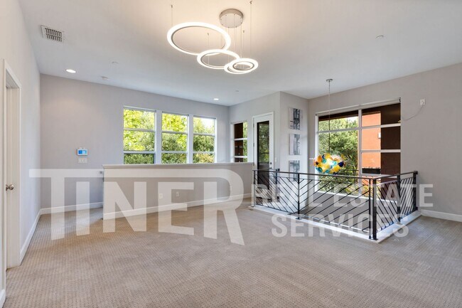 Building Photo - 785 Alloy Ct
