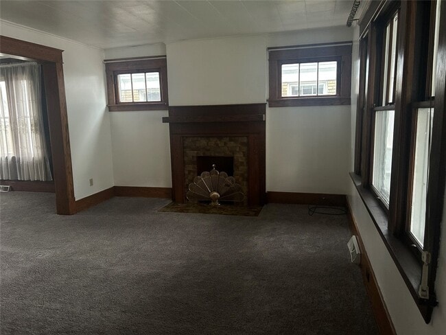 Foto del edificio - 1028 W 29th St