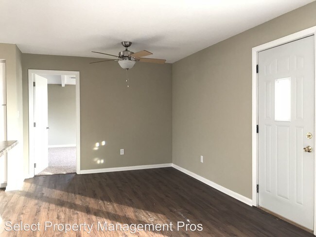 Building Photo - 2216 Hughes Dr