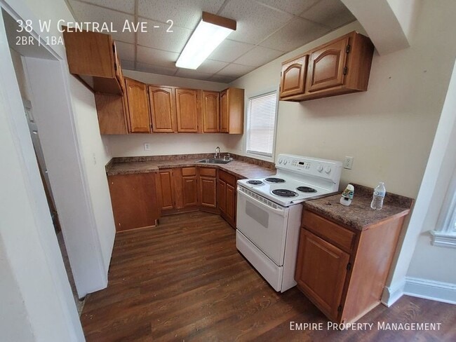 Building Photo - 38 W Central Ave