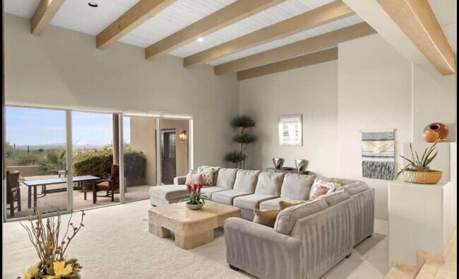 Foto del edificio - 9701 E Happy Valley Rd