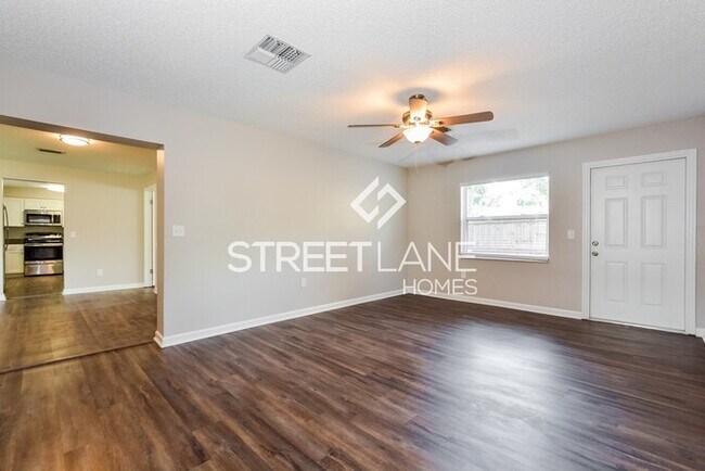 Building Photo - NOW OFFERING FIRST 2 FULL MONTH FREE OR A ...