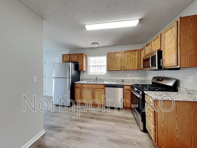 Building Photo - 4214 Woodland Ave