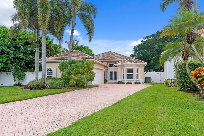 Building Photo - 7568 Eagle Point Dr