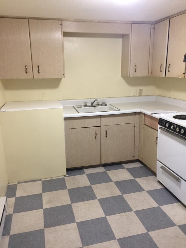 50 E Main St Unit 6, Orange, MA 01364 Apartment for Rent in Orange
