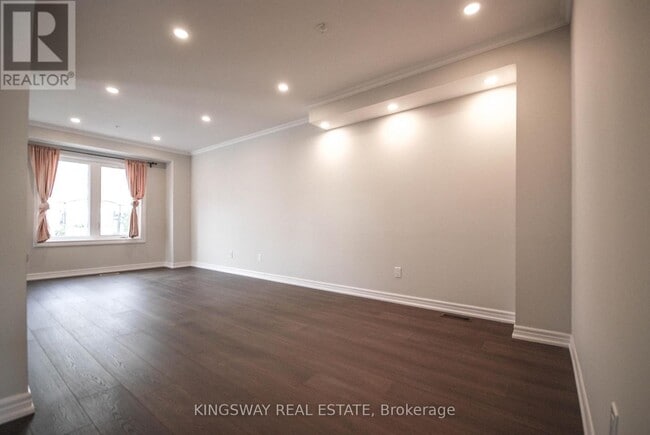 Building Photo - 1485 Torrington Dr