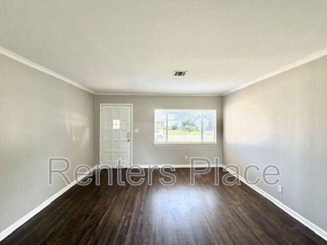 Foto del edificio - 1428 E 52nd St
