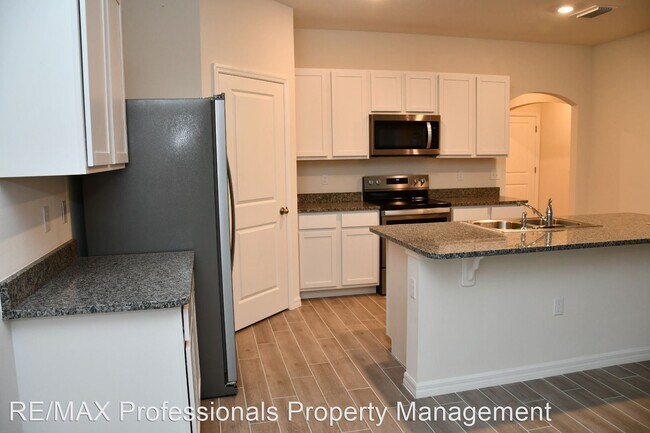Building Photo - 4 br, 2 bath House - 8091 SW 60th Road