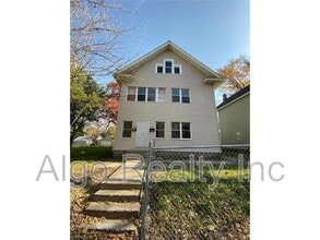 Building Photo - 3008 Emerson Ave N