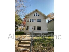 Building Photo - 3008 Emerson Ave N