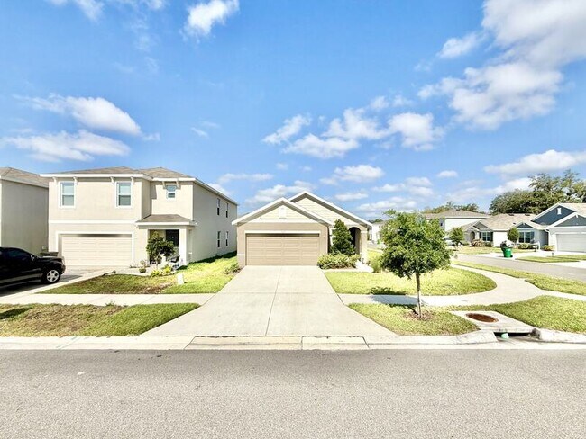 Building Photo - 5699 Chorleywood Ln