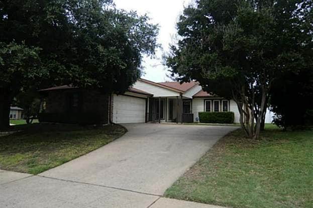 Building Photo - 2601 Knoll Trail