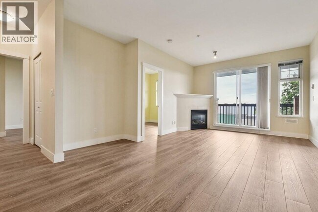 Photo du bâtiment - 995 W 59th Ave