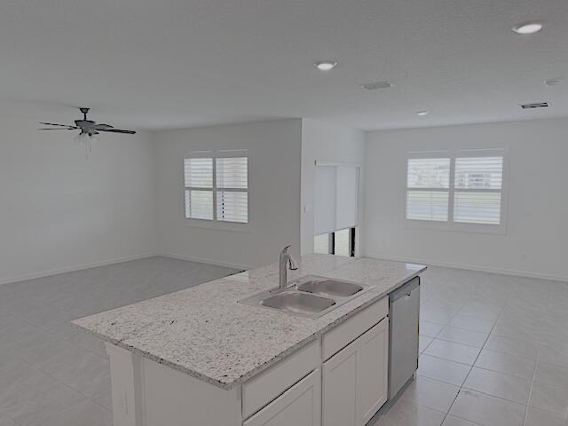 Building Photo - 9982 SW Triton Wy