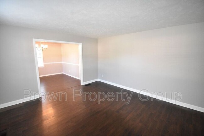 Building Photo - 1840 Fargo Dr