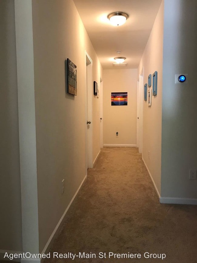 Building Photo - 5 br, 3.5 bath House - 144 Limehouse Drive