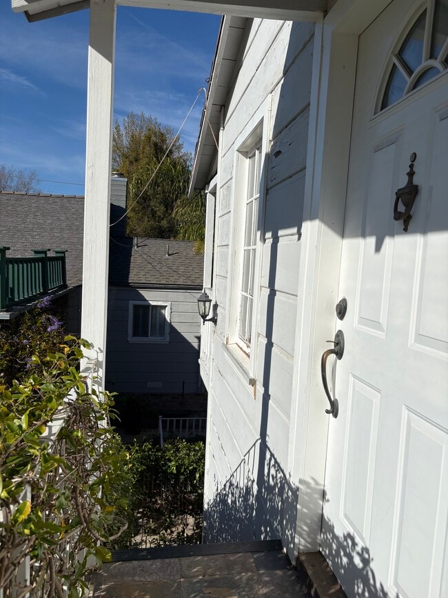 Foto del edificio - 5516 Vanalden Ave