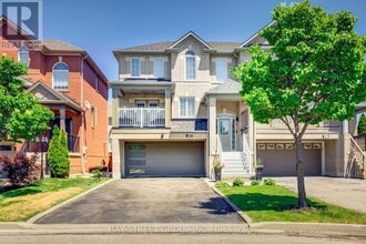 Building Photo - 45 Mainland Crescent