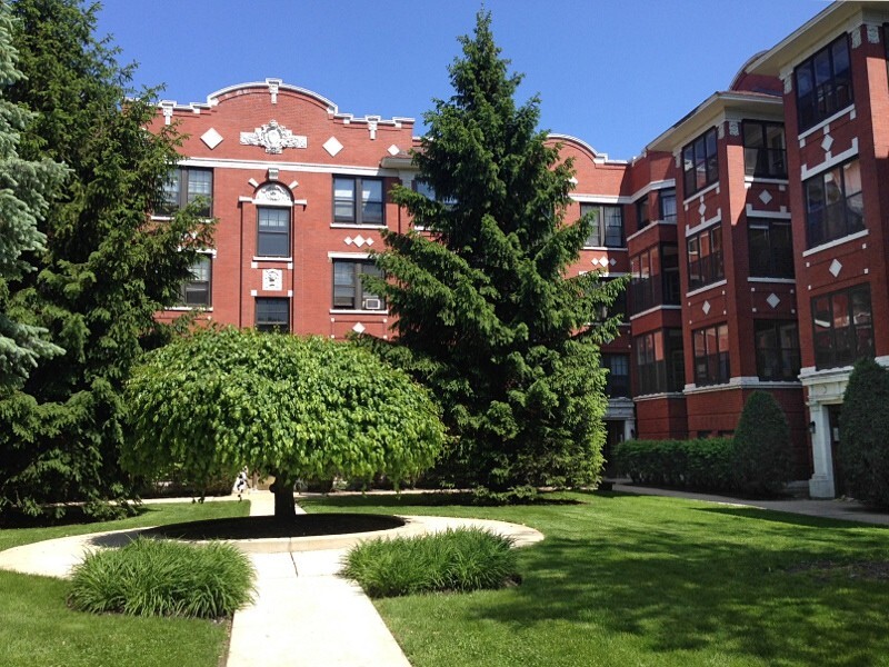 Building Photo - 4614 N Damen Ave