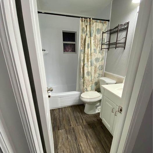 Foto del edificio - 7724 Brettonwood Dr