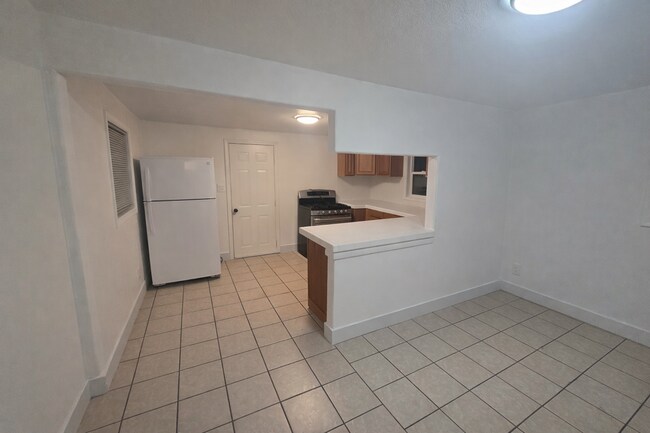 Foto del edificio - 15499 Lark St