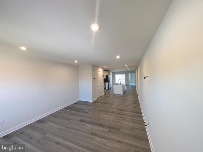 Building Photo - 114 RED LION Ct