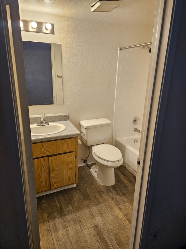 Building Photo - Metro Tucson