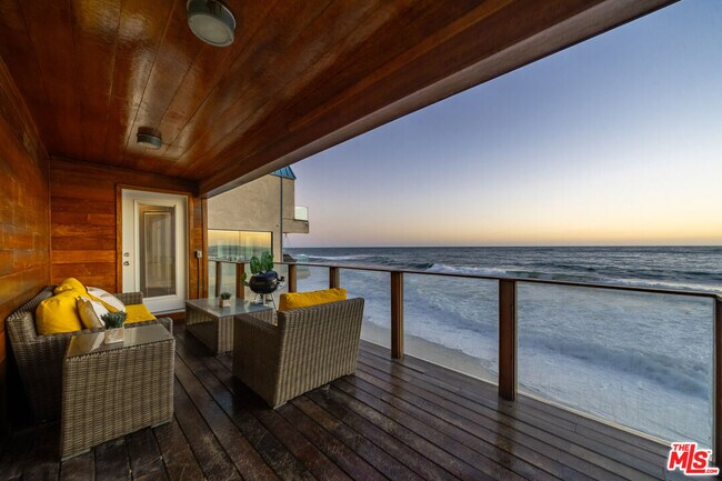 Foto del edificio - 43000 Pacific Coast Hwy