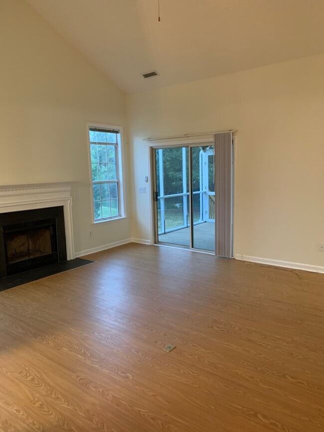 Living room with fire place - 1079 Wayfarer Ln