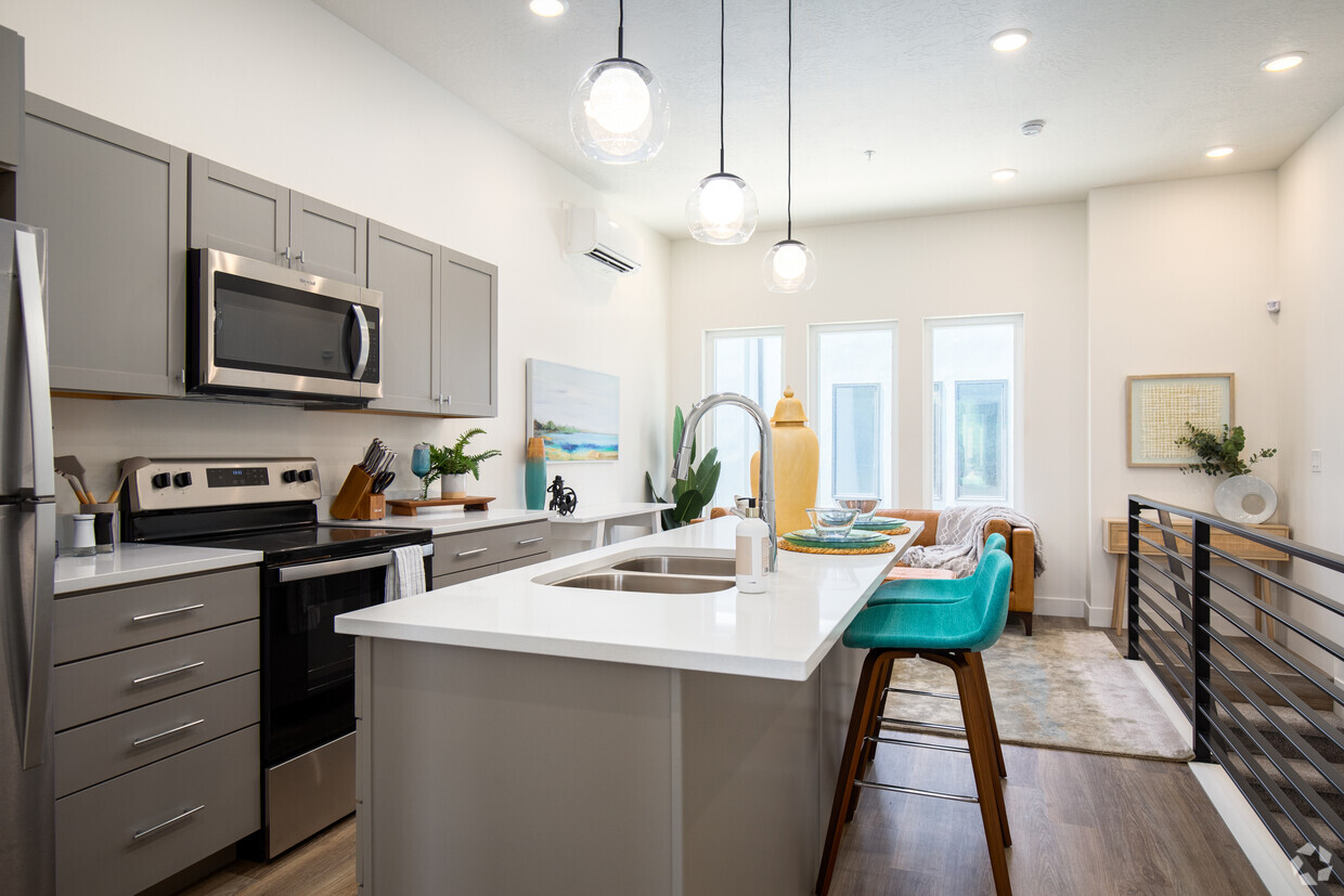 Foto principal - Emeril Townhomes