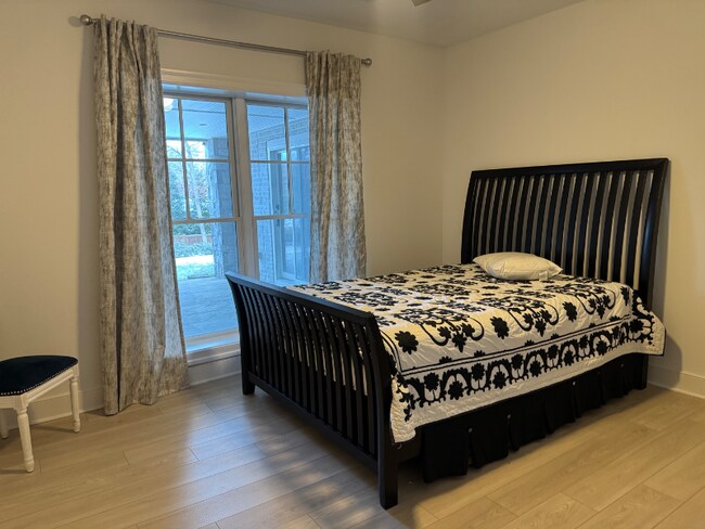 Foto del edificio - 8504 Meadowlark Ln