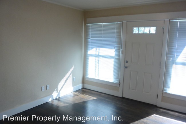 Building Photo - 1 br, 1 bath House - 3608 E. Evergreen Blvd