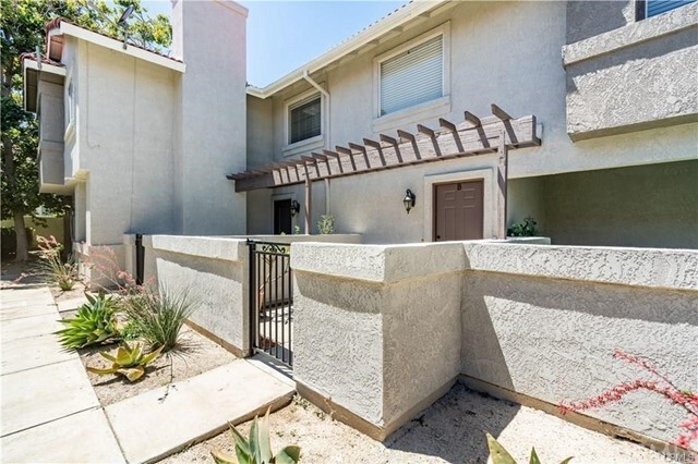 Primary Photo - 9886 Highland Ave