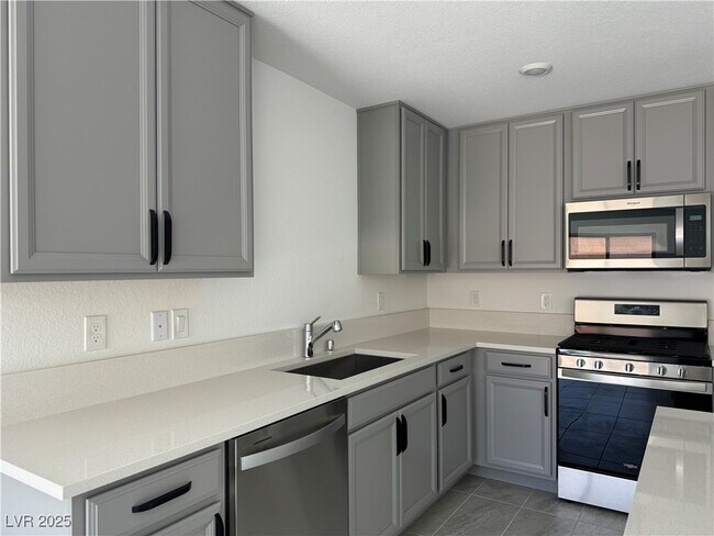 Building Photo - 5331 Barcola Ave