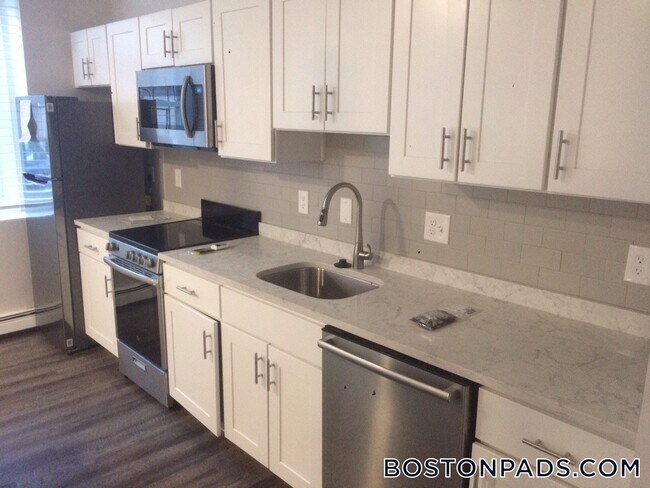 Foto del edificio - 89 Park Dr