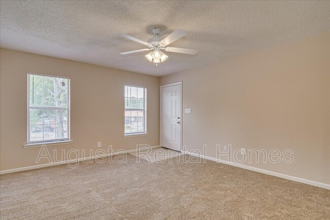 Foto del edificio - 104 Stevens Creek Ct