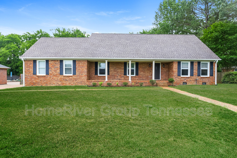 Primary Photo - 2806 Regency Park Dr