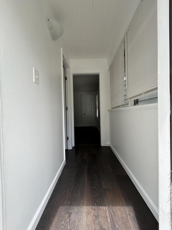 Foto del edificio - 1861 29th Ave N