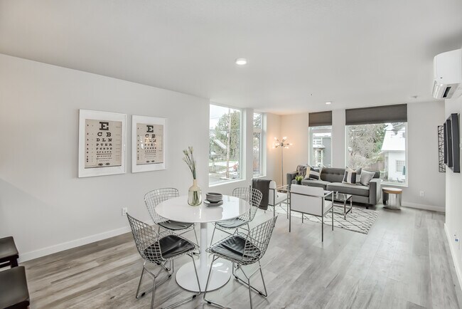 2 habitaciones, 1,5 baños - Skidmore Apartments