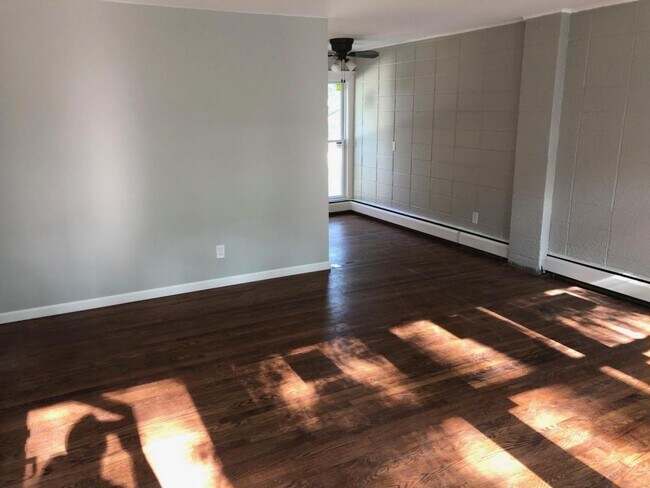 Foto del edificio - 3130 James St