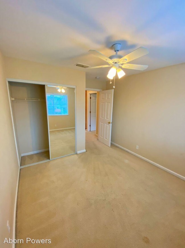 Building Photo - 3 br, 2.5 bath House - 1209 Knopfler Circle