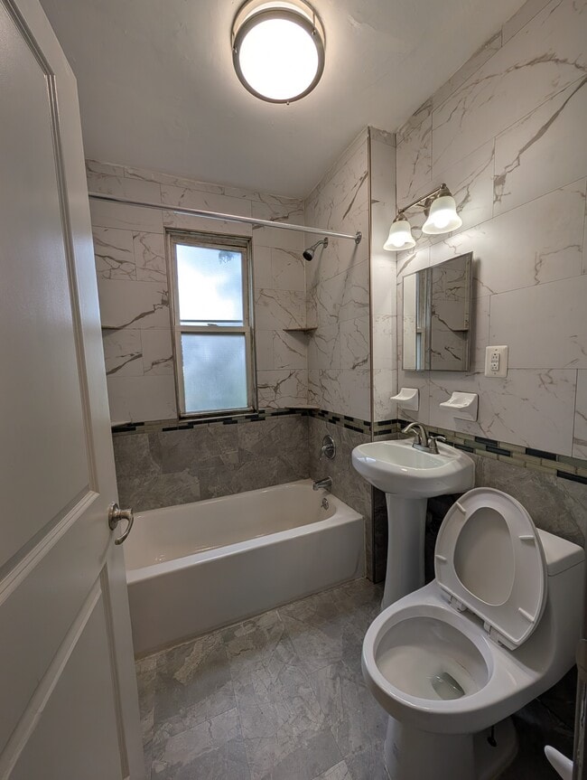 1 Bed 1 Bath - 1 Bed 1 Bath House